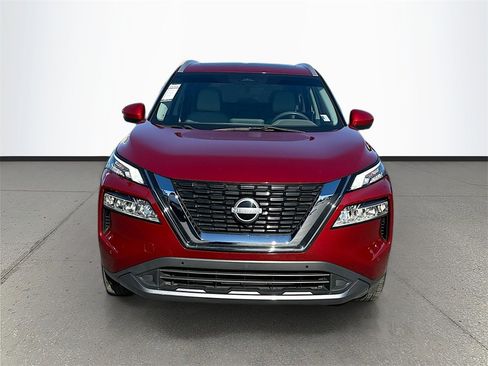 Used 2023 Nissan Rogue SL w/ SL Premium Package image 2