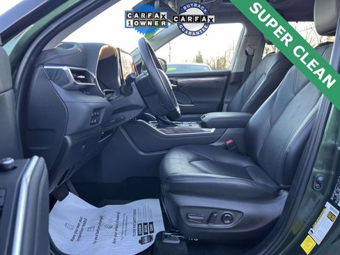 Used 2023 Toyota Highlander Limited image 13