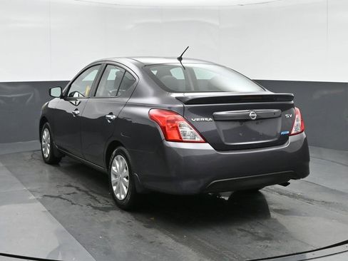 Used 2015 Nissan Versa SV image 5