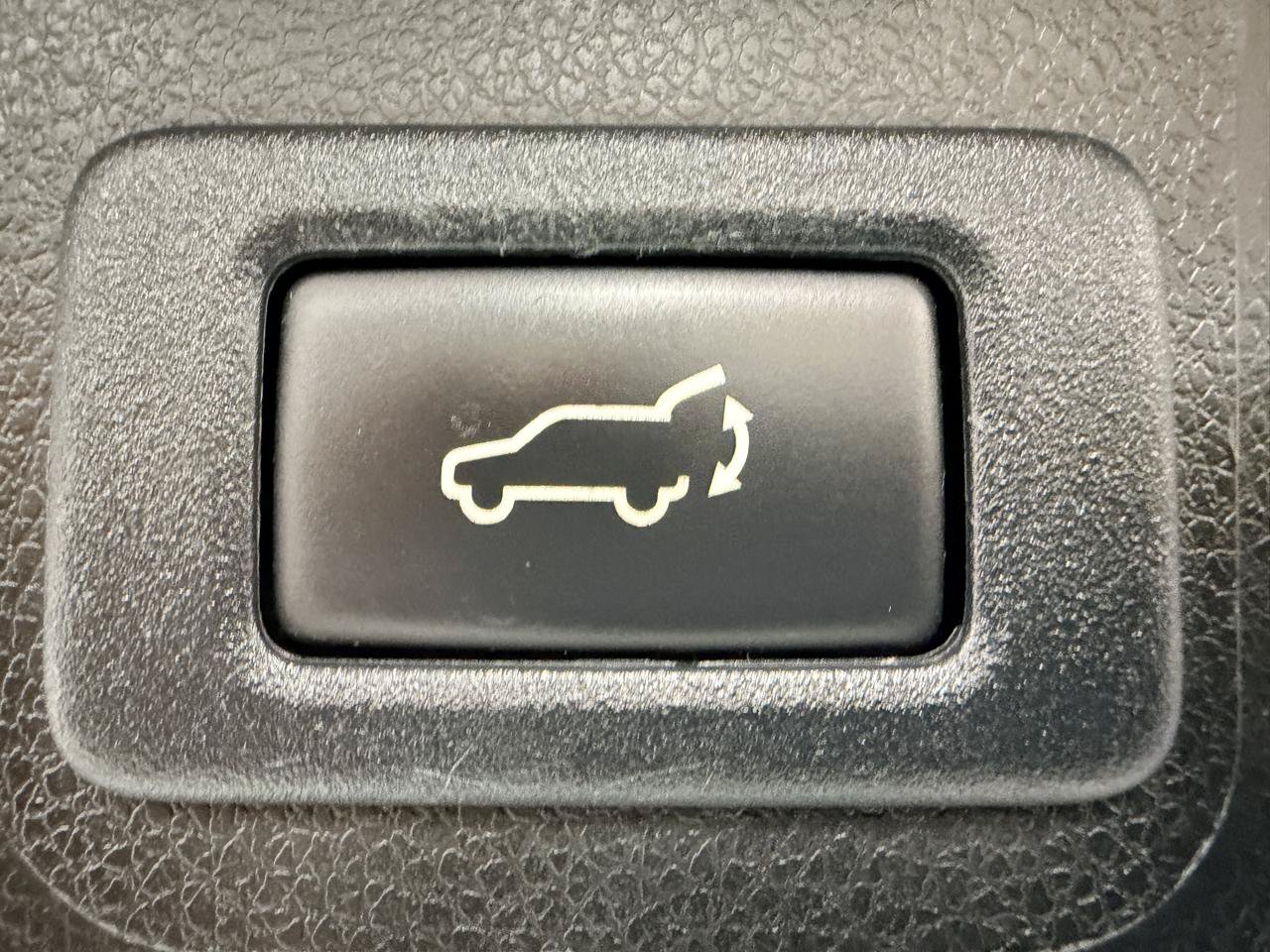 Used 2017 Subaru Outback 2.5i Limited AWD/4WD image 24