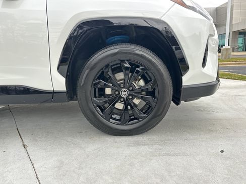 Certified 2023 Toyota RAV4 SE image 13