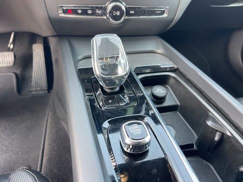 Used 2024 Volvo S60 B5 Plus image 14