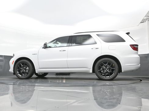 New 2026 Dodge Durango GT image 13