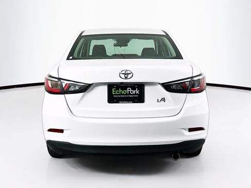Used 2018 Toyota Yaris iA FWD image 7