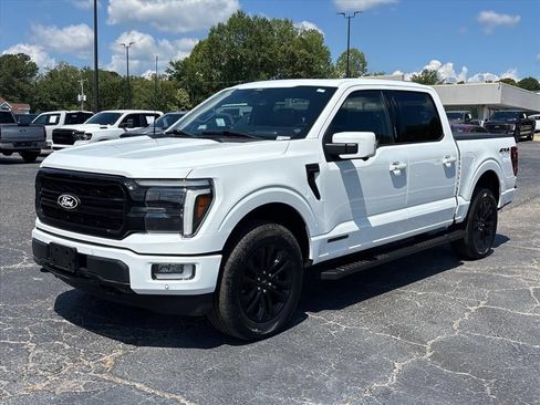 Used 2024 Ford F150 Lariat w/ Equipment Group 502A High AWD/4WD image 3