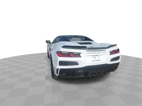 Used 2024 Chevrolet Corvette Z06 image 7
