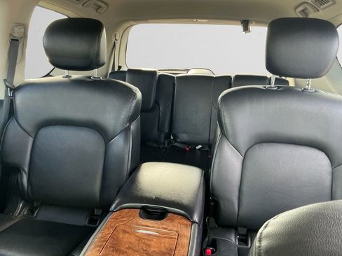 Used 2024 Nissan Armada SL w/ Captain's Chairs Package AWD/4WD image 13