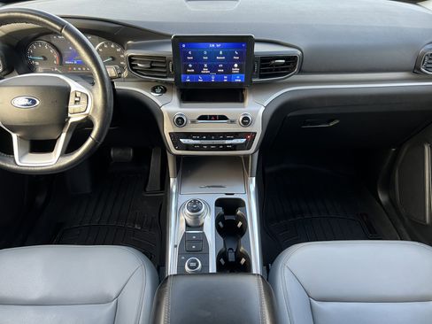 Used 2021 Ford Explorer XLT w/ Equipment Group 202A image 37