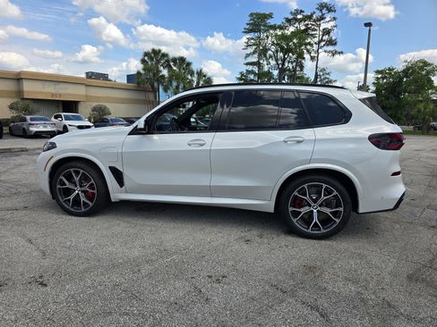 New 2026 BMW X5 xDrive50e w/ M Sport Package AWD/4WD image 5