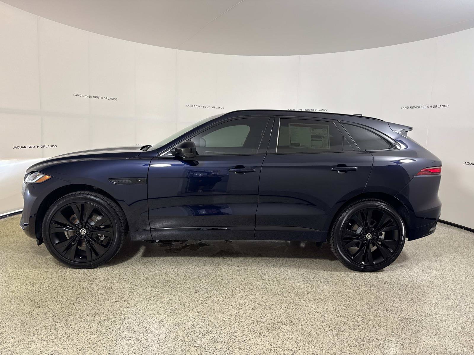 New 2026 Jaguar F-PACE R-Dynamic S AWD/4WD image 2