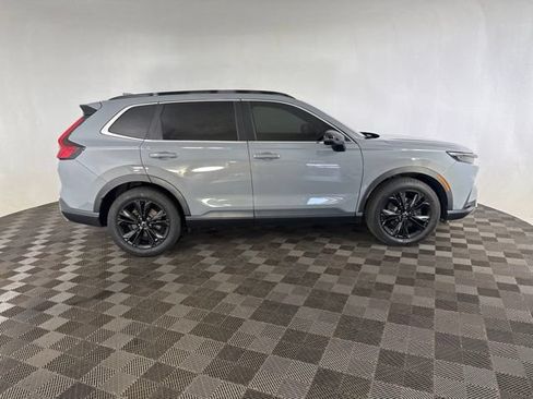 Used 2023 Honda CR-V Sport Touring image 4