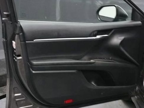 Used 2024 Toyota Camry SE FWD image 17