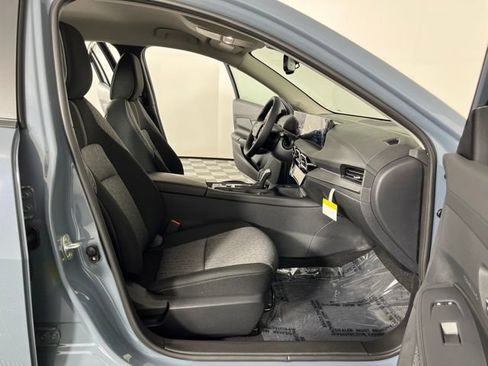 New 2026 Nissan Sentra SV w/ SV Convenience Package FWD image 38