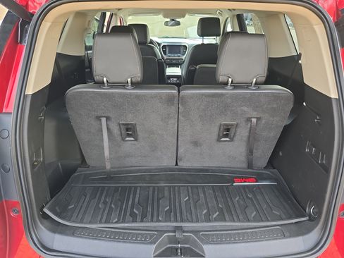 Used 2021 GMC Acadia Denali w/ Trailering Package image 12