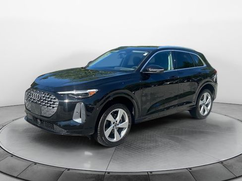 Used 2026 Audi Q5 Premium Plus AWD/4WD image 3