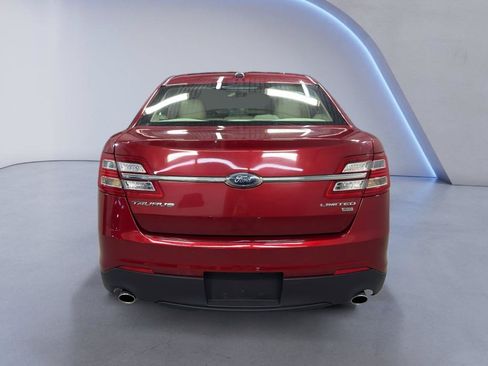 Used 2018 Ford Taurus Limited AWD/4WD image 7