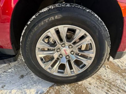 Used 2022 GMC Yukon Denali image 12