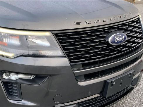 Used 2019 Ford Explorer Sport image 28