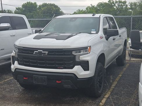 Certified 2024 Chevrolet Silverado 1500 LT Trail Boss w/ Convenience Package II AWD/4WD image 4