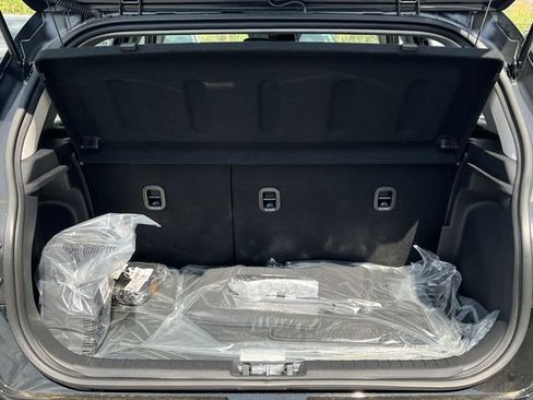 New 2026 Hyundai Venue SEL FWD image 32
