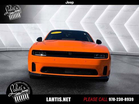 Used 2025 Dodge Charger R/T w/ Quick Order Package 25M R/T image 2