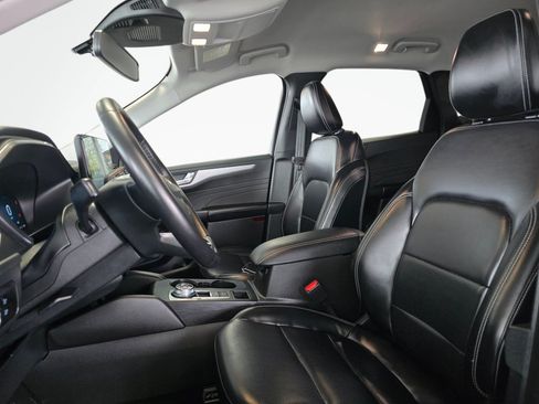 Used 2024 Ford Escape Platinum AWD/4WD image 19
