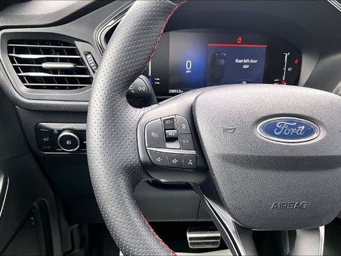 Certified 2024 Ford Escape ST-Line Select w/ Tech Pack #1 AWD/4WD image 18