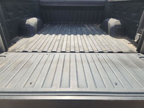 Used 2023 Chevrolet Silverado 1500 Custom RWD image 24