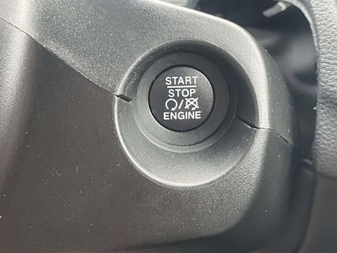 Used 2019 Jeep Compass Latitude w/ Cold Weather Group AWD/4WD image 25