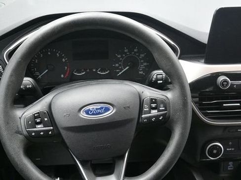 Used 2021 Ford Escape SE FWD image 18