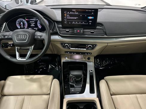 Used 2025 Audi Q5 2.0T Premium w/ Convenience Plus Package AWD/4WD image 15