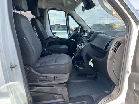 Used 2025 RAM ProMaster 1500 w/ Crew Van Package image 12