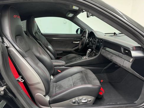 Used 2019 Porsche 911 GT3 RS RWD image 9