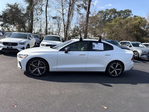 Certified 2024 Volvo S60 B5 Plus w/ Climate Package image 7