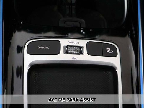 Used 2024 Mercedes-Benz GLA 250 4MATIC image 5