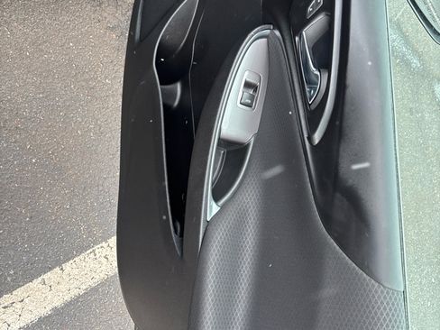 Used 2018 Chevrolet Malibu Hybrid image 34