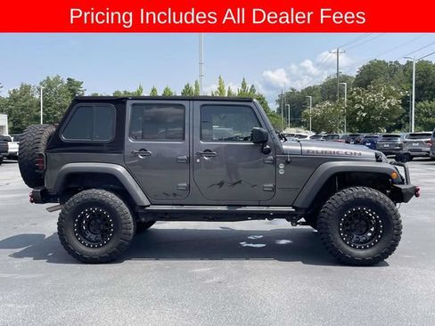 Used 2017 Jeep Wrangler Unlimited Rubicon AWD/4WD image 6