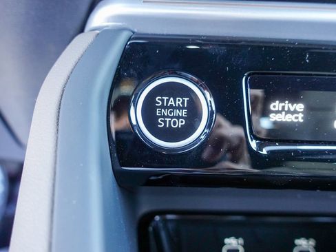 New 2025 Audi Q5 Premium Plus image 18