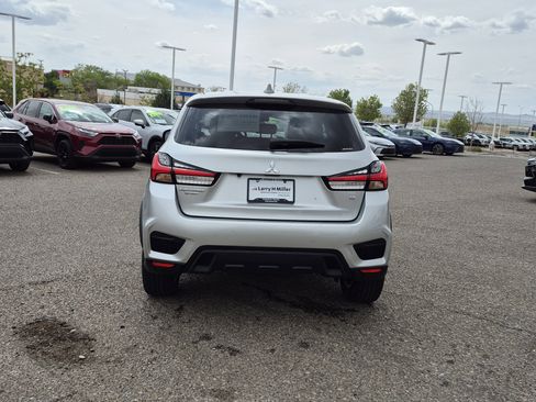 Used 2025 Mitsubishi Outlander Sport ES image 4