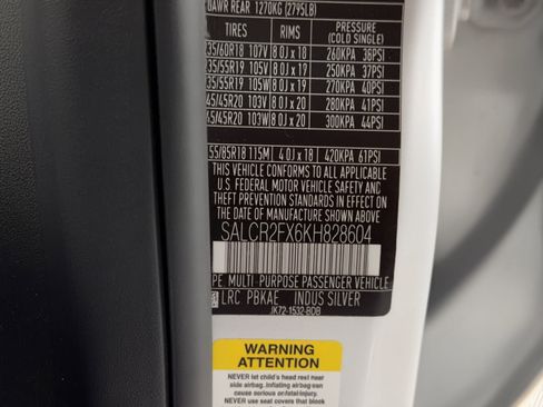 Used 2019 Land Rover Discovery Sport HSE image 27