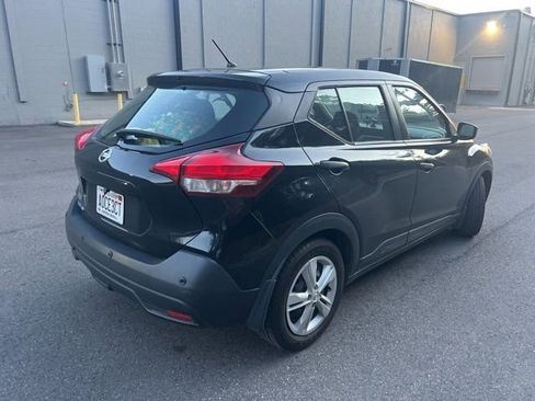 Used 2020 Nissan Kicks S image 6