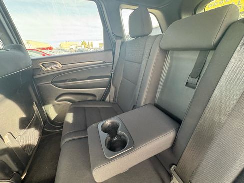 Used 2014 Jeep Grand Cherokee Laredo image 21