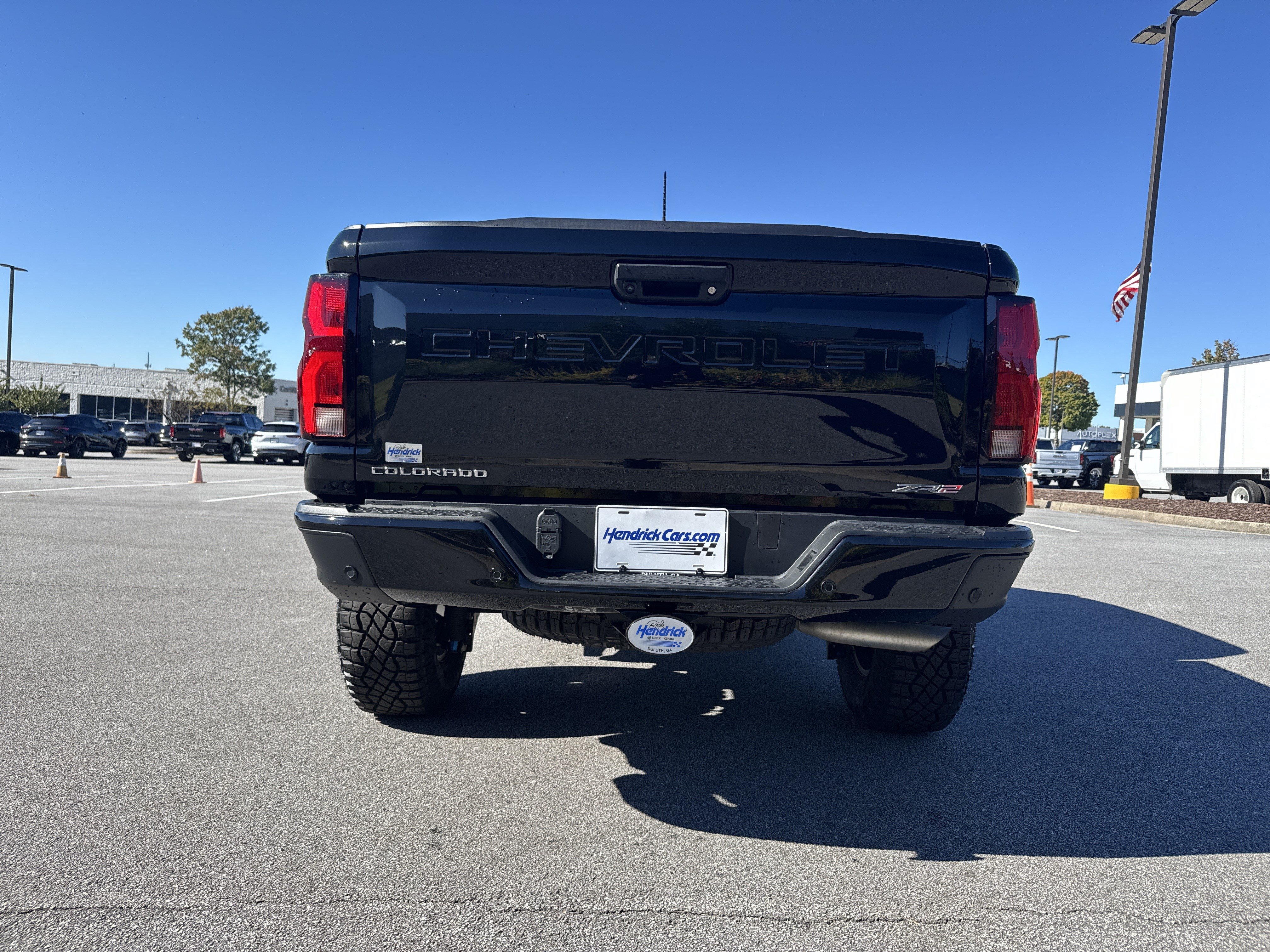 Used 2025 Chevrolet Colorado ZR2 w/ Technology Package AWD/4WD image 9