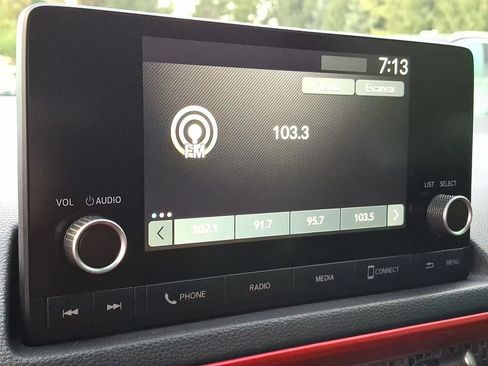 Used 2022 Honda Civic Sport image 14