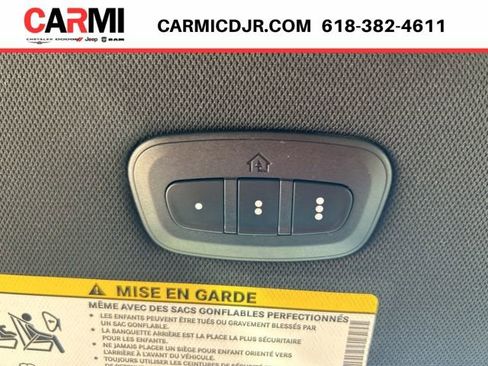 New 2025 Chrysler Pacifica Select image 20