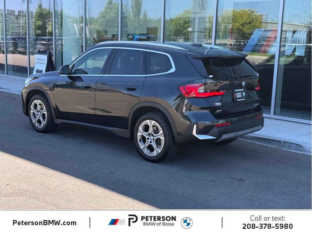Used 2023 BMW X1 xDrive28i w/ Convenience Package AWD/4WD image 3