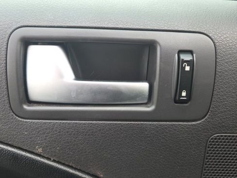 Used 2006 Ford Mustang GT image 21