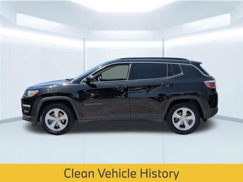 Used 2019 Jeep Compass Latitude FWD image 2
