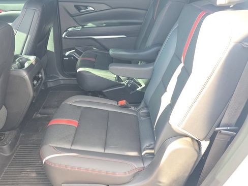 Used 2026 Chevrolet Traverse RS w/ LPO, Floor Liner Package FWD image 14