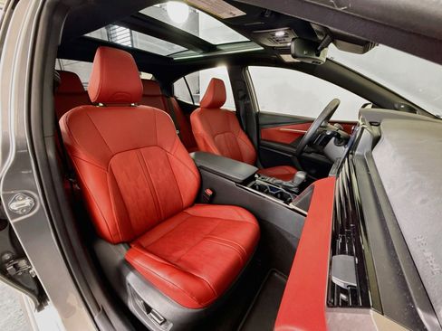 Used 2025 Toyota Camry XSE w/ Premium Package FWD image 26